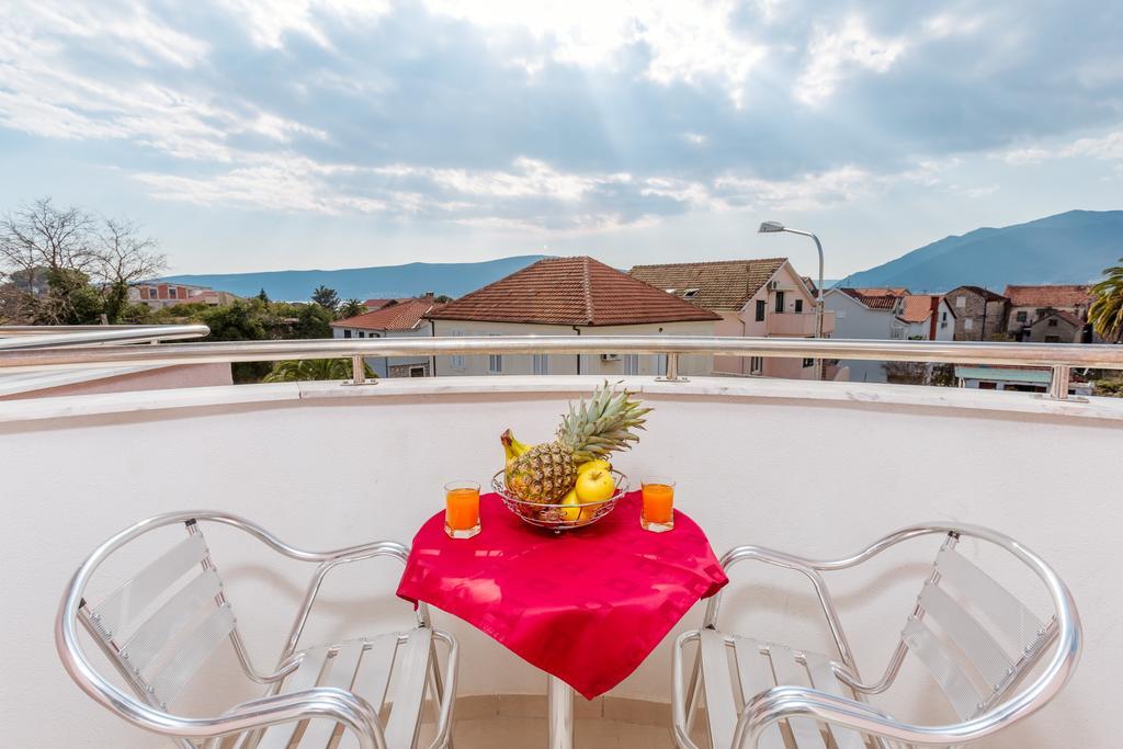 Apartments Perper Тиват Экстерьер фото