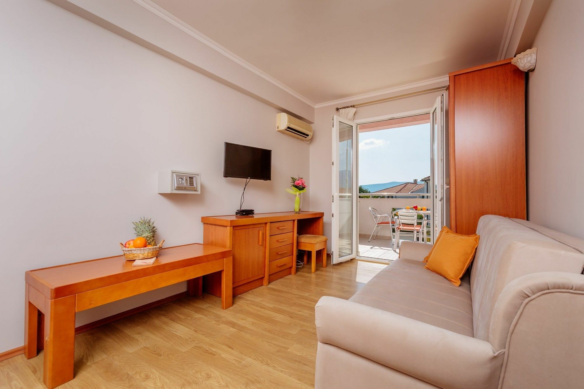 Apartments Perper Тиват Экстерьер фото